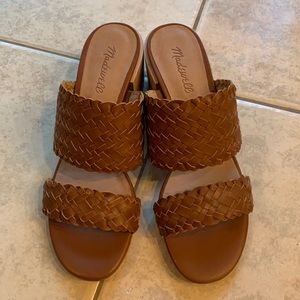 Madewell Kiera Mule sandal in woven leather, English saddle color.